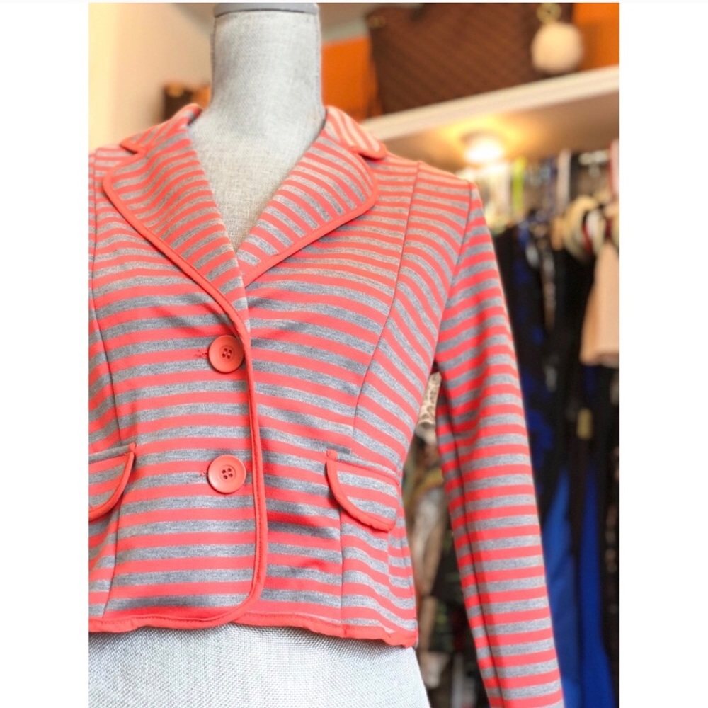 NWT coral cropped blazer